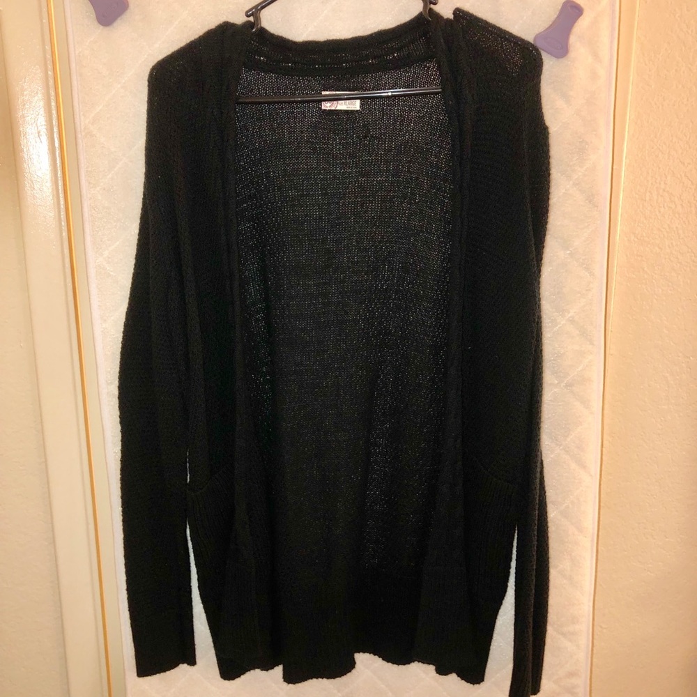 Juniors SO XL black sweater